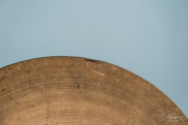 Vintage No-Stamp Cymbal (Cracked) - 12"