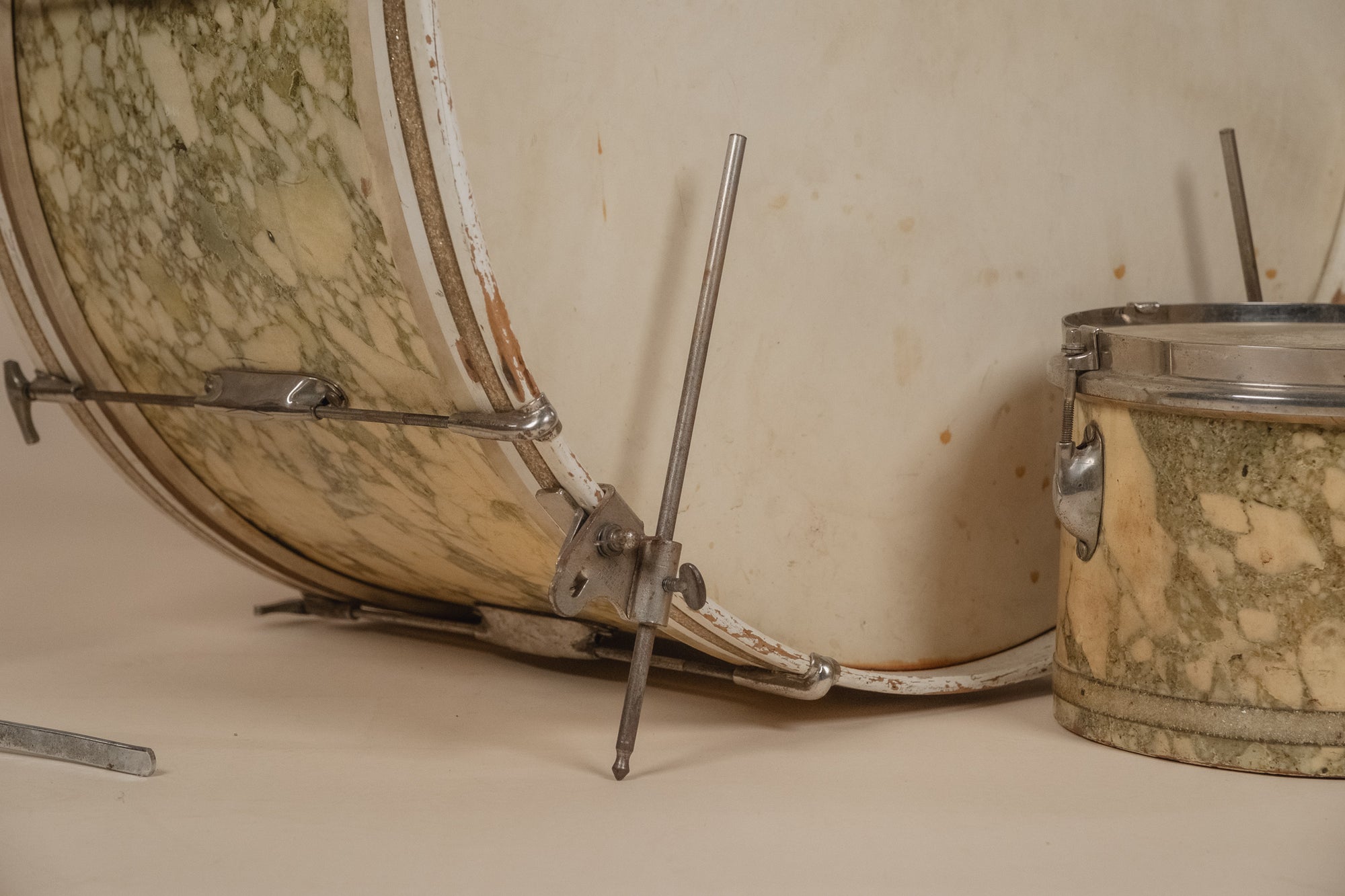 1940s WFL ‘New Club Date’ in DeLuxe Marble - 14x26, 9x13, 7x10