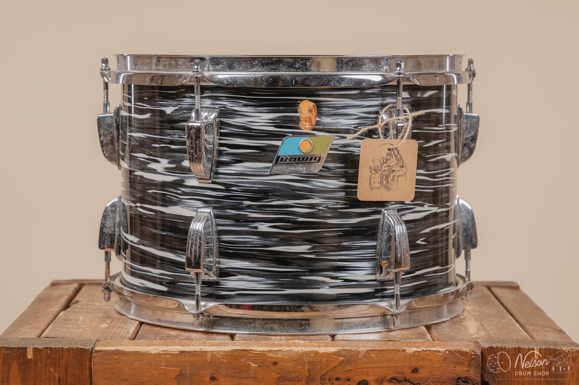 1970s Ludwig 3 ply Tom in Black Oyster Pearl - 9x13