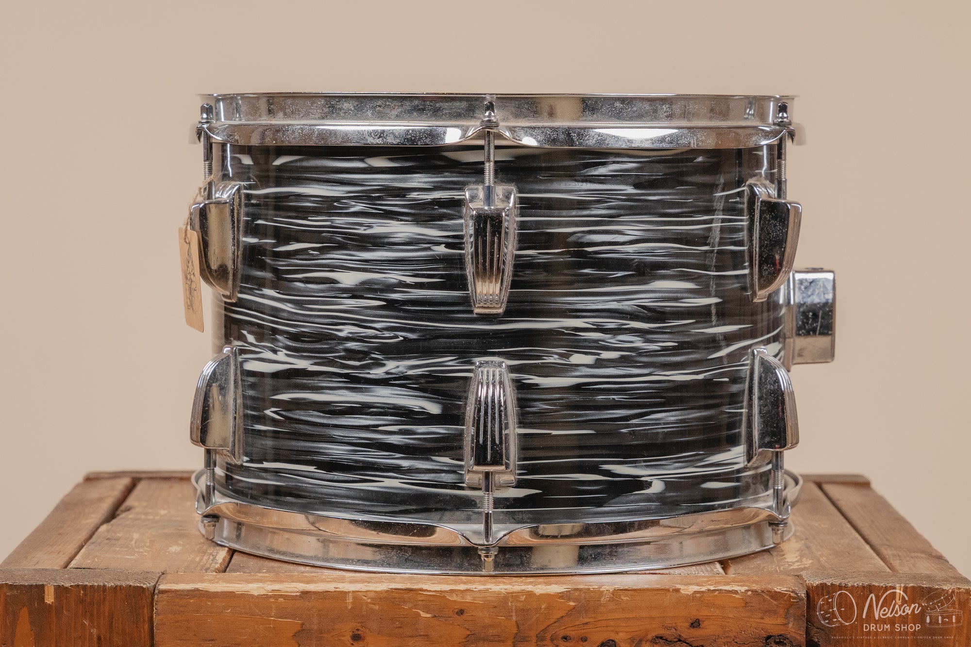 1970s Ludwig 3 ply Tom in Black Oyster Pearl - 9x13