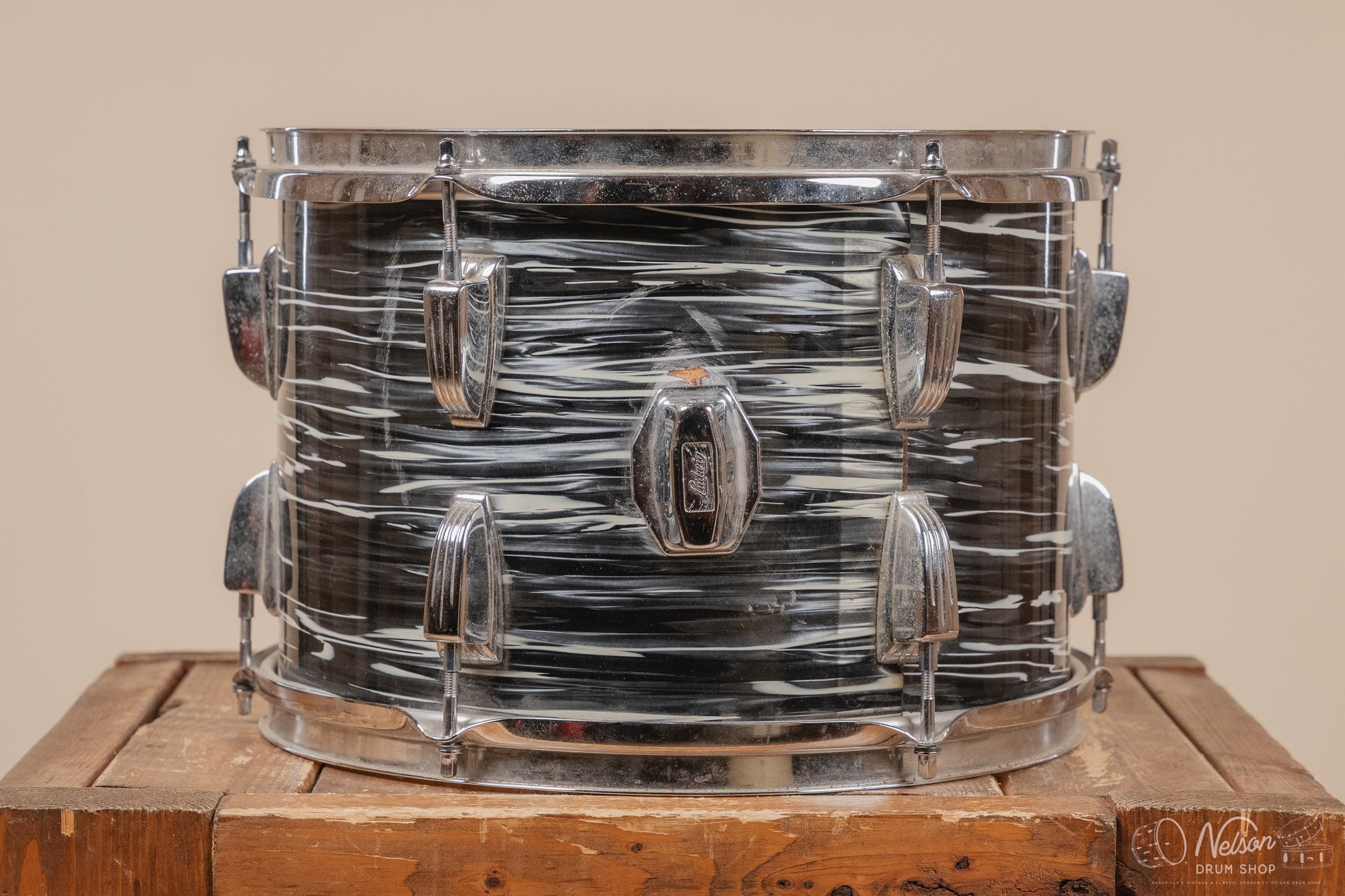 1970s Ludwig 3 ply Tom in Black Oyster Pearl - 9x13