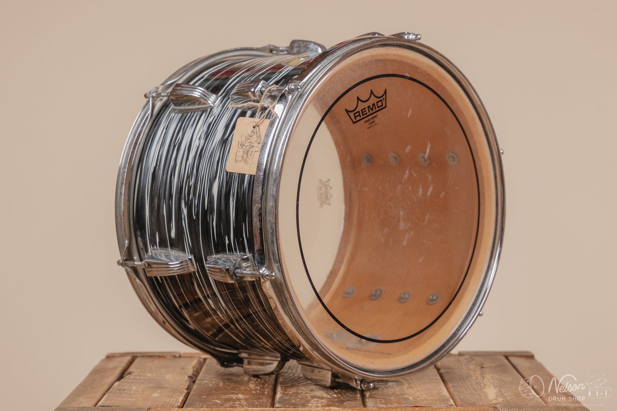 1970s Ludwig 3 ply Tom in Black Oyster Pearl - 9x13