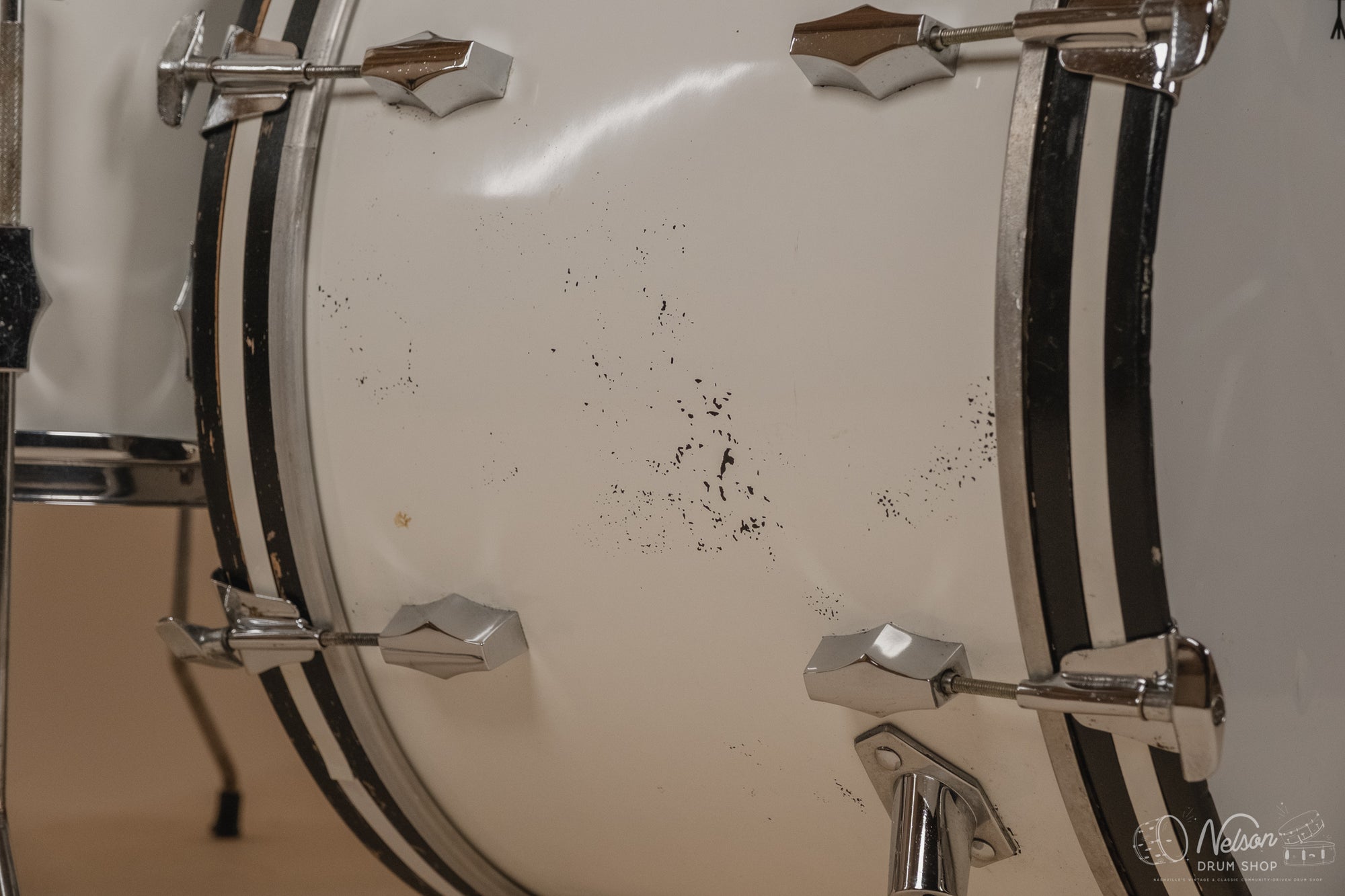 1970s Fibes Fiberglass in White - 14x22, 16x18, 9x13