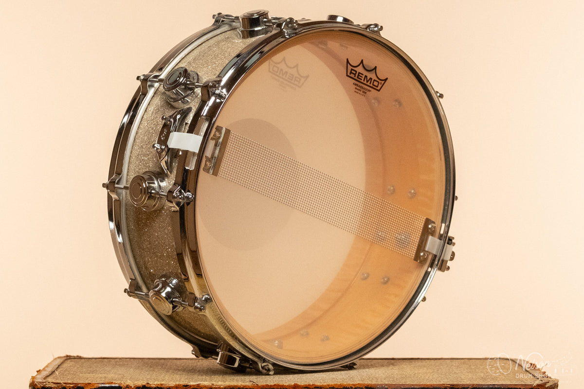 Used DW Collector's Series '10 & 6' in Silver Glass Glitter - 5.5x14