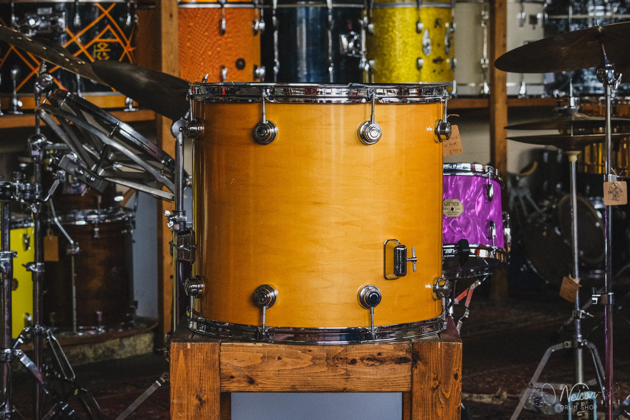 1960s Camco Aristocrat Floor Tom in Lacquer - 16x18 – Nelson Drum Shop