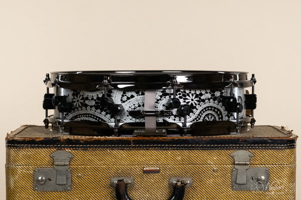 Honest Abe Plate Aluminum in Paisley - 4x15