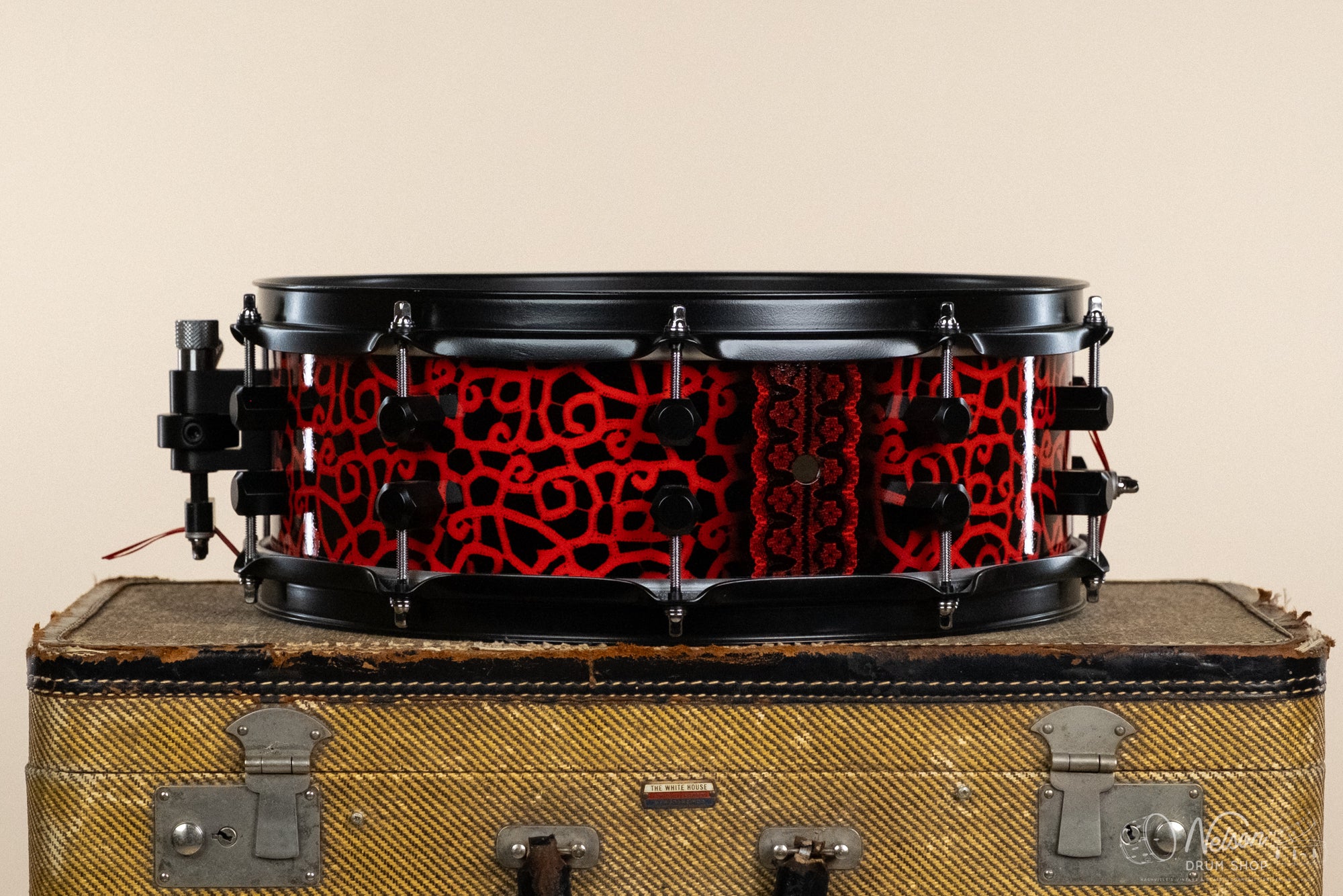 Honest Abe Plate Aluminum in Red & Black - 5x14