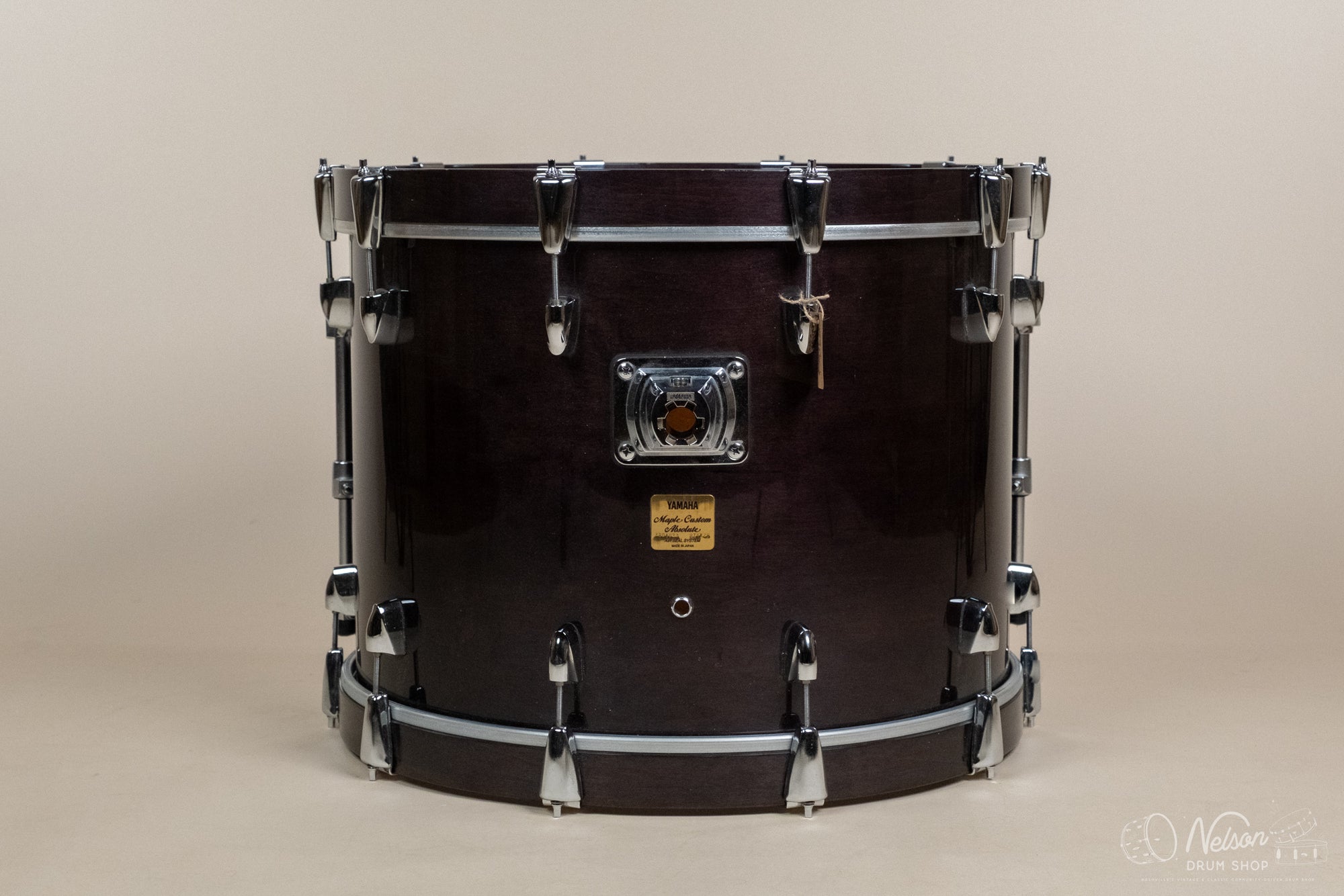 Used Yamaha Maple Custom Absolute in Raven Black Gloss Fade - 16x22