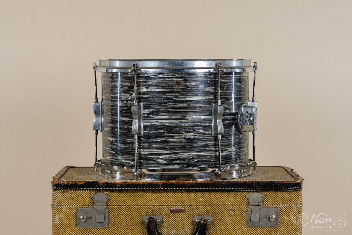1960s Ludwig 'Club Date' in Black Oyster Pearl - 9x13