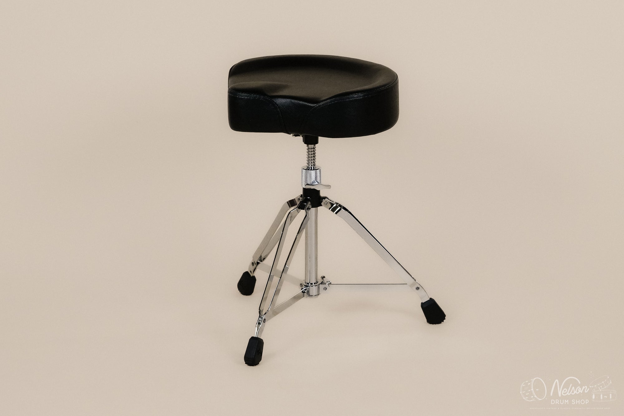 DW 5000 Series Throne