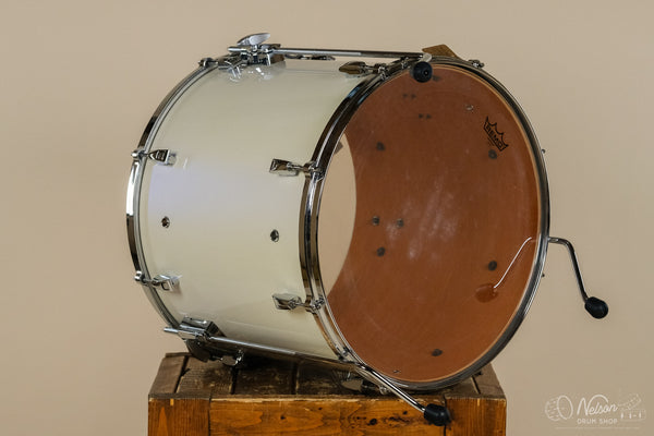 Used Yamaha Maple Custom Absolute Floor Tom in Polar White - 16x18