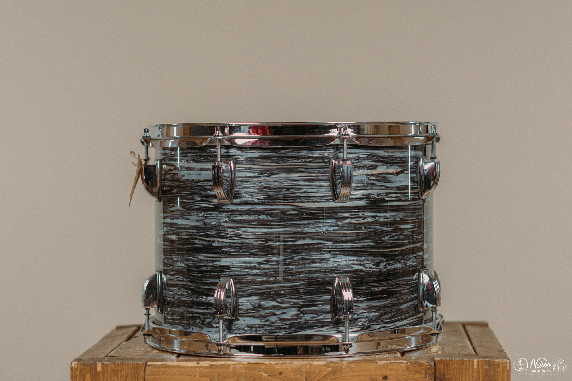 Used Ludwig Legacy Maple in Black Oyster Pearl - 10x14