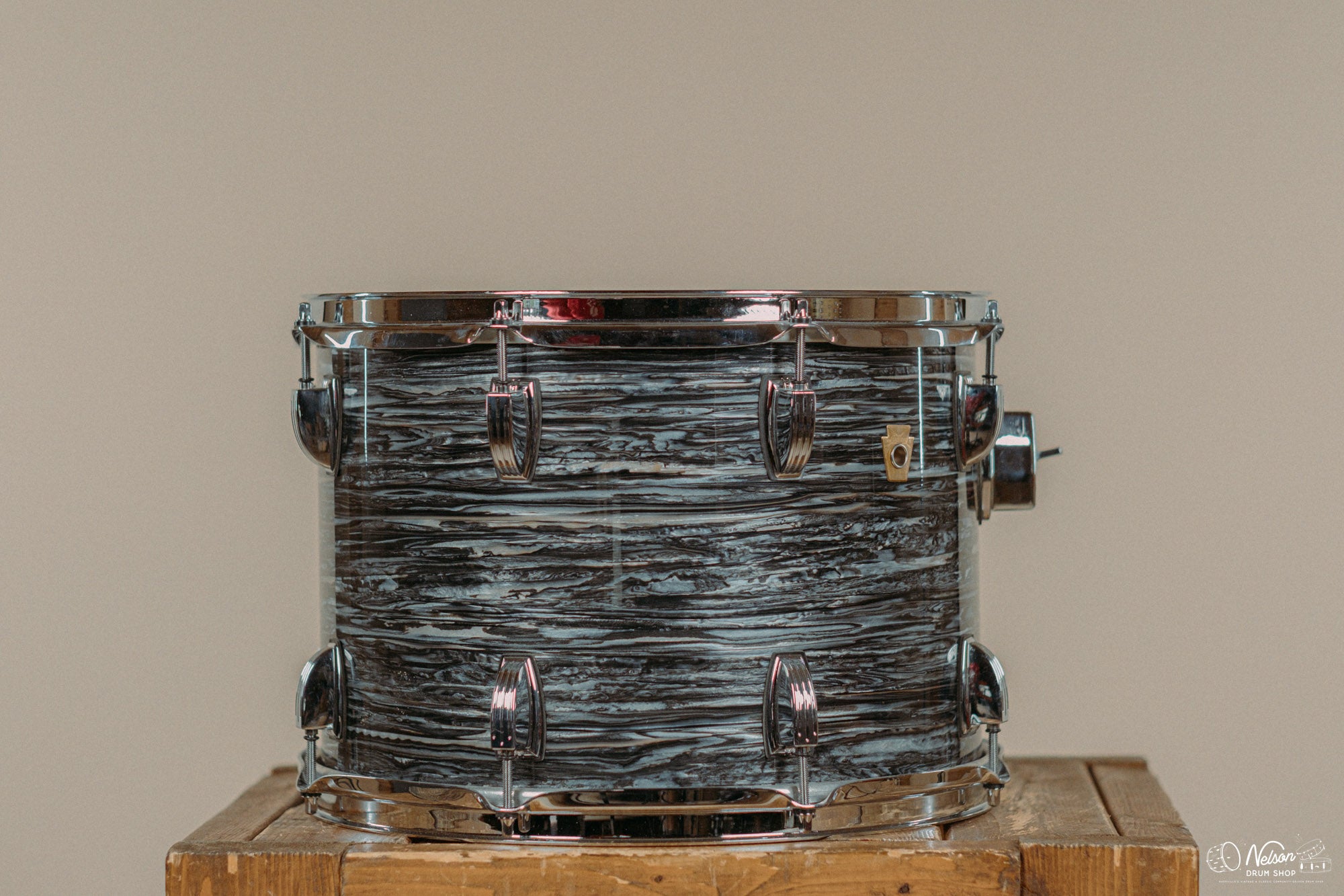 Used Ludwig Legacy Maple in Black Oyster Pearl - 10x14