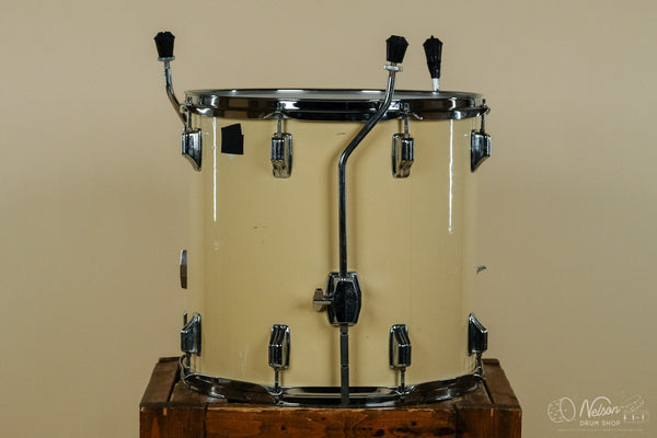 1970s Rogers 'Big R' Floor Tom in White Wrap - 16x16