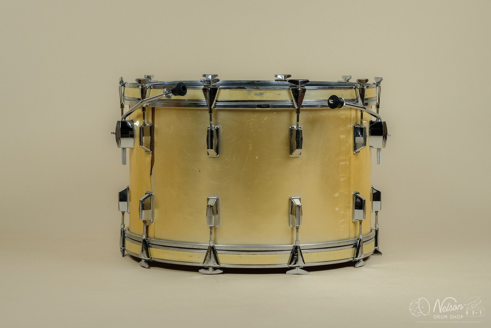 1970s Pearl Fiberglass Bass Drum in Silver SIlk - 14x24