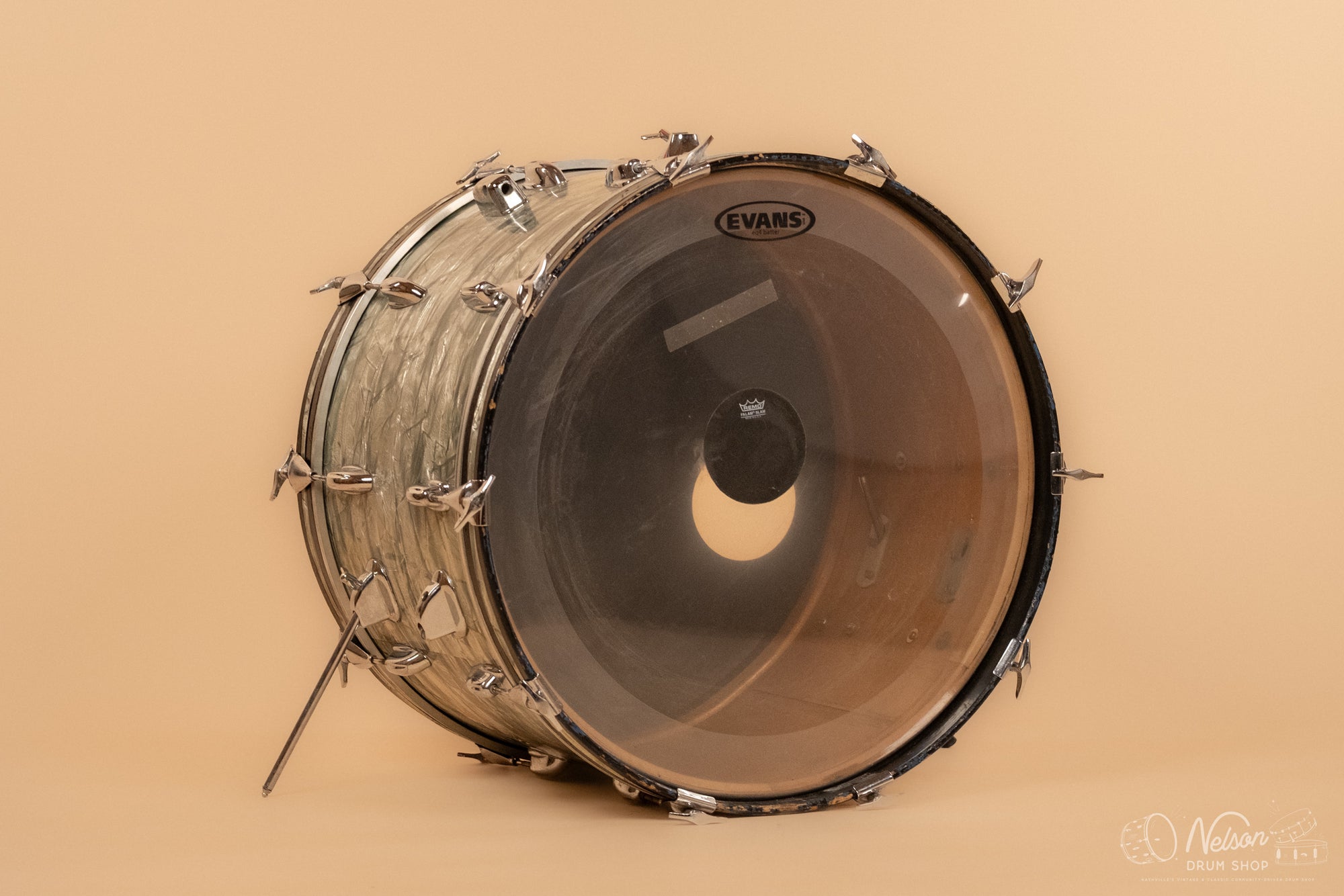 1970s Slingerland Bass Drum in Light Blue Pearl - 14x22