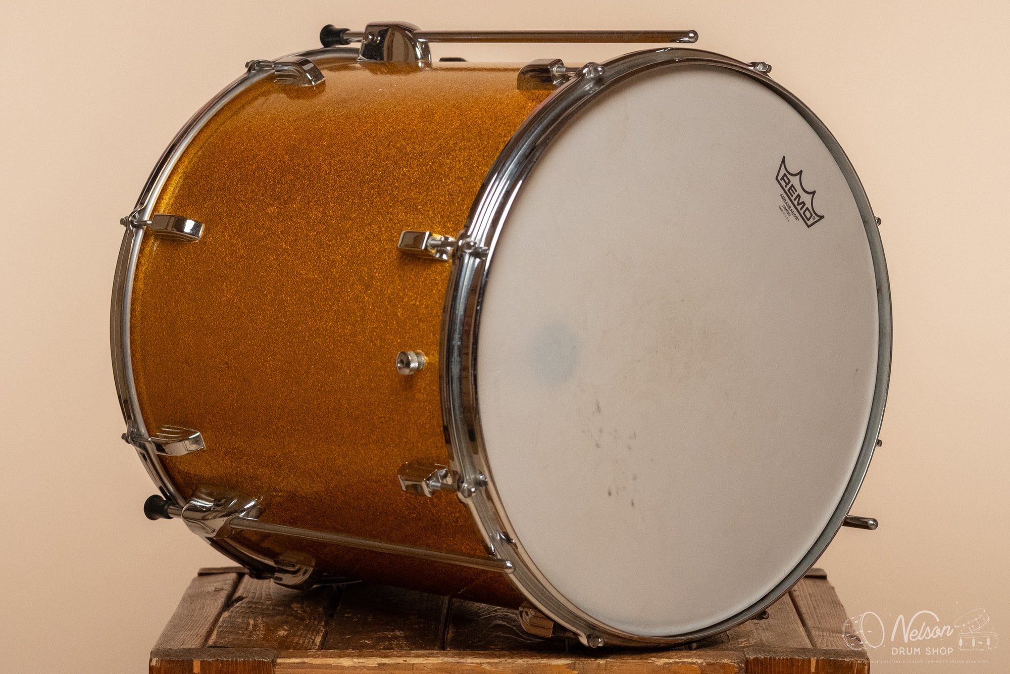 1965 Leedy (Slingerland) Floor Tom in Gold Sparkle 16x16