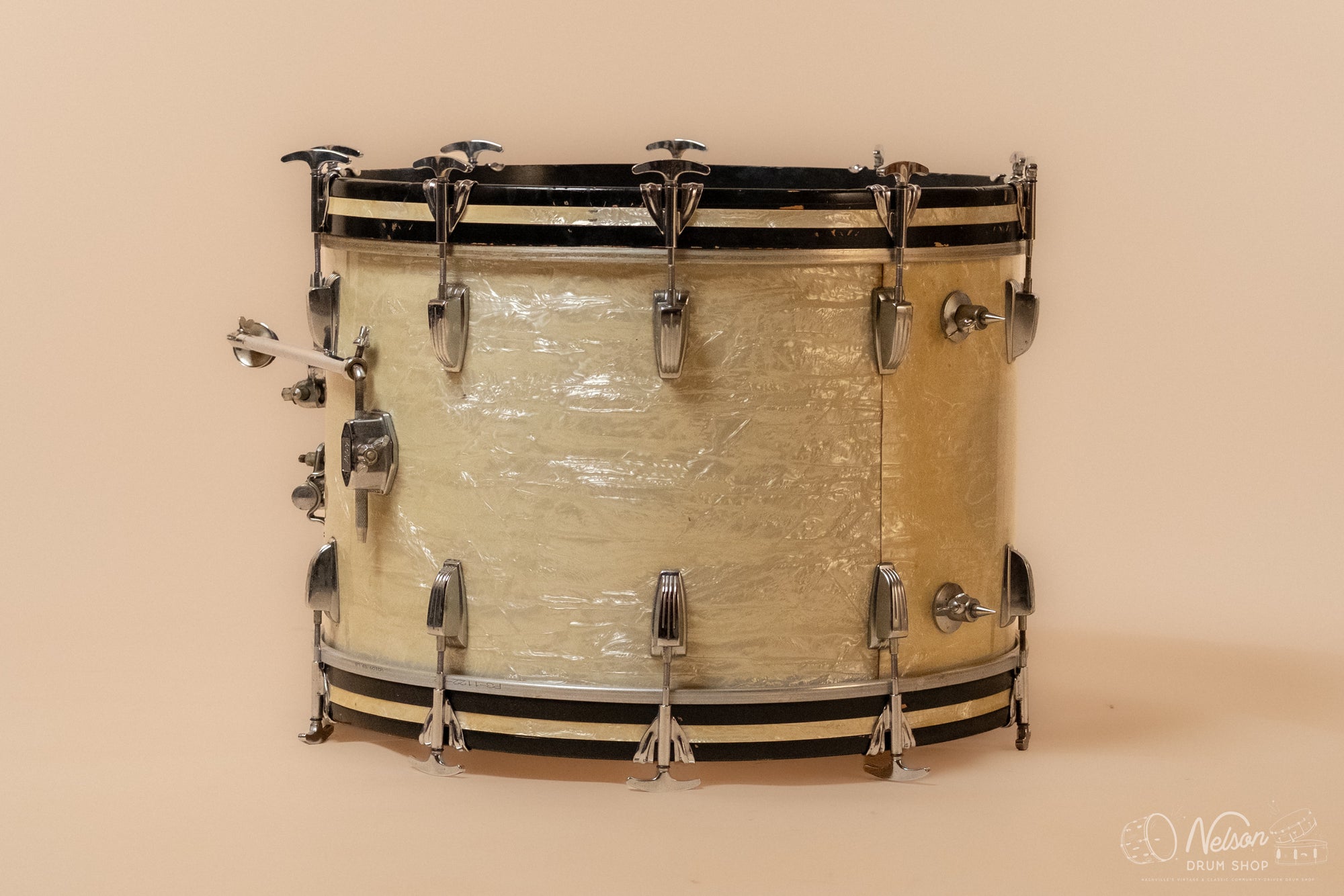1960s Ludwig Classic Bass Drum in White Marine Pearl - 14x22"
