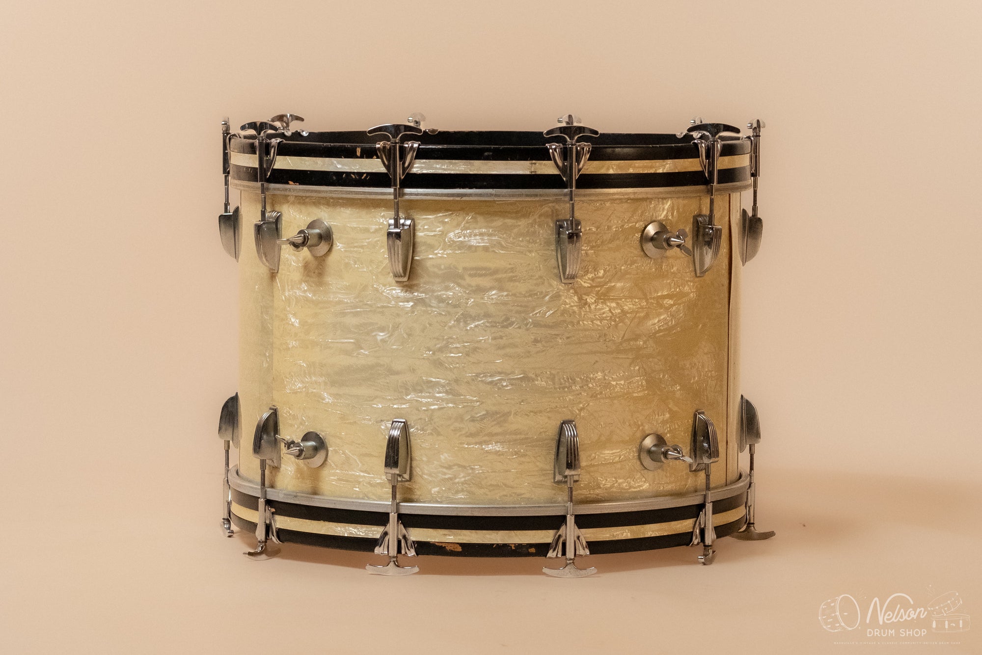 1960s Ludwig Classic Bass Drum in White Marine Pearl - 14x22"