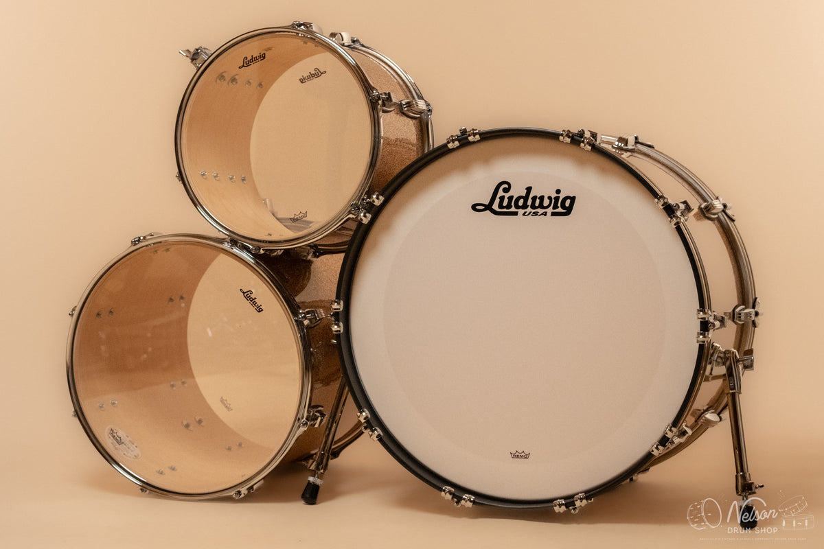 Ludwig Classic Maple 'FAB' Outfit in Champagne Sparkle - 14x22, 16x16, 9x13