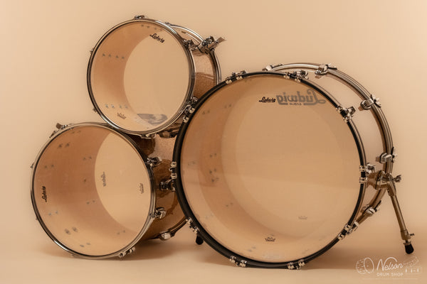 Ludwig Classic Maple 'FAB' Outfit in Champagne Sparkle - 14x22, 16x16, 9x13