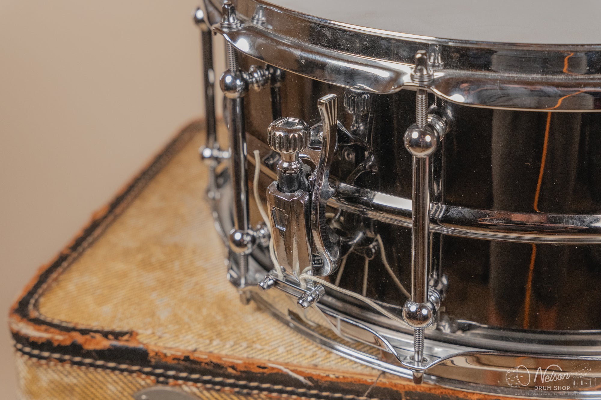 Used Ludwig Universal Black Brass - 6.5x14