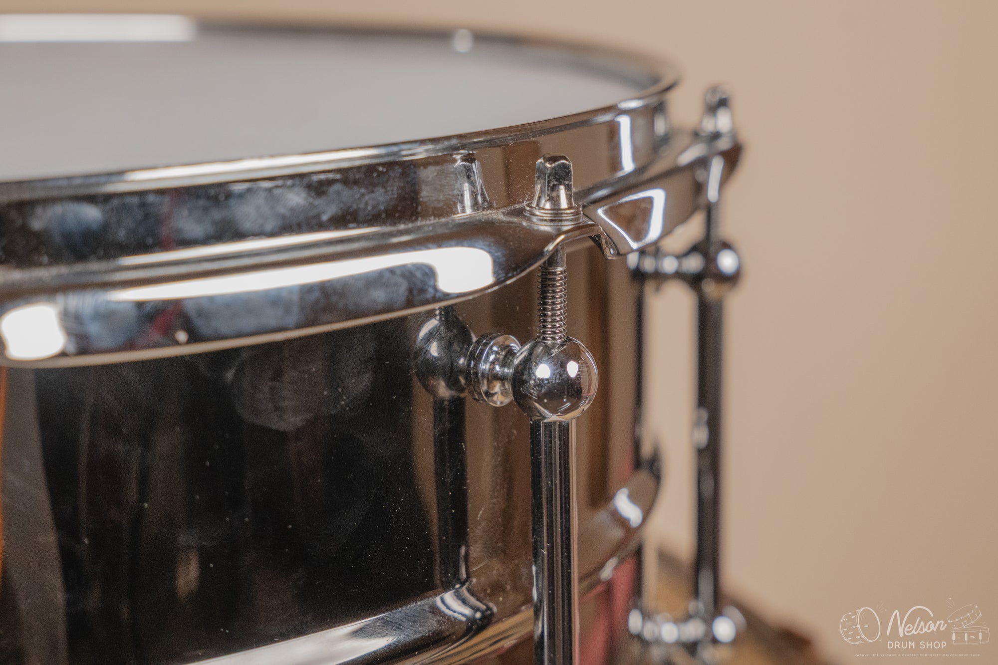 Used Ludwig Universal Black Brass - 6.5x14