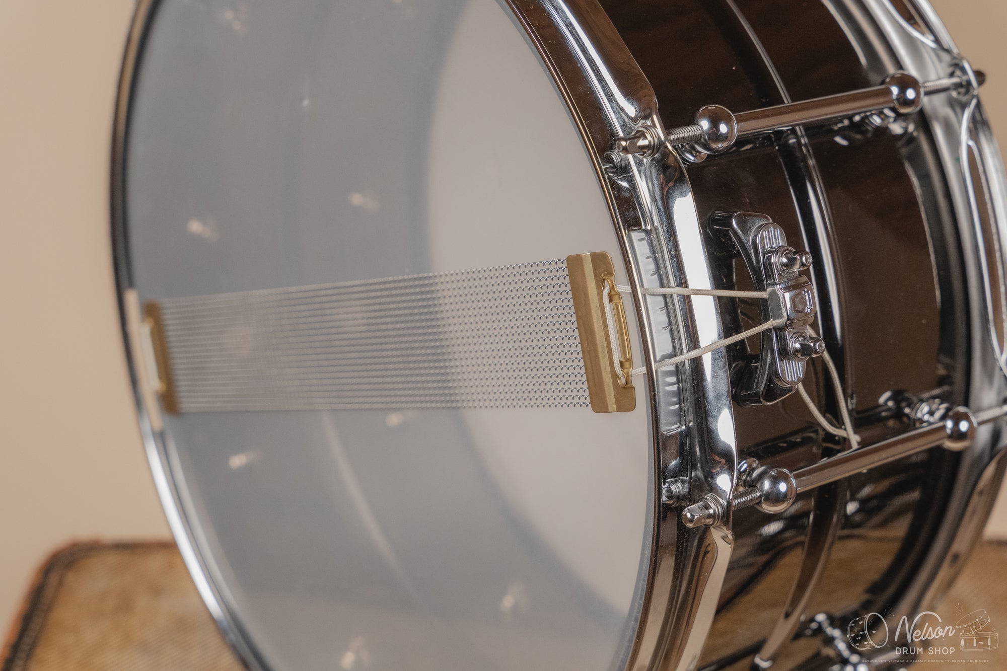 Used Ludwig Universal Black Brass - 6.5x14