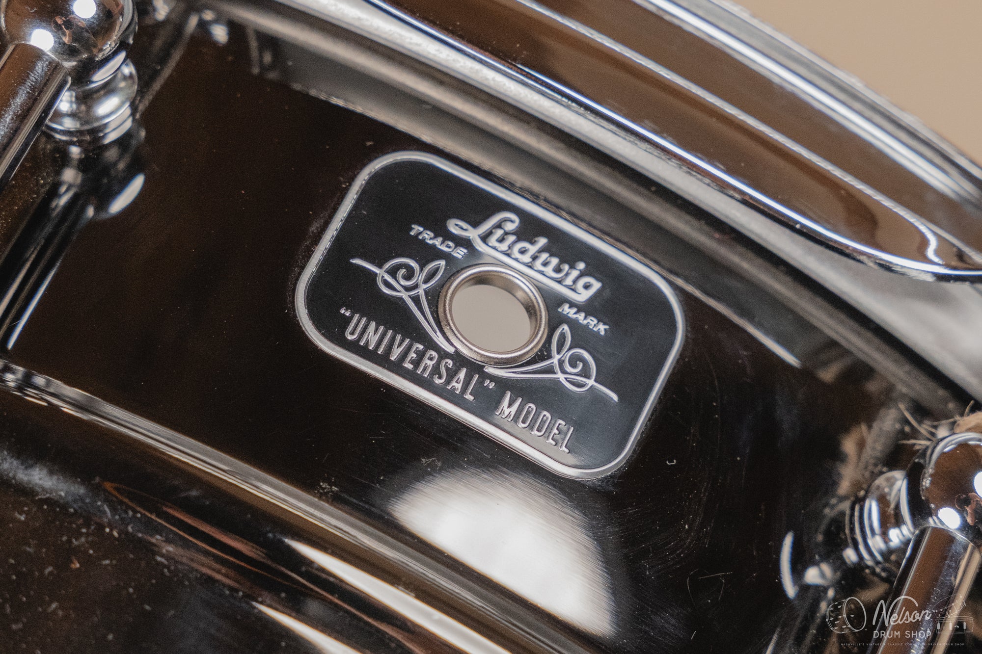Used Ludwig Universal Black Brass - 6.5x14