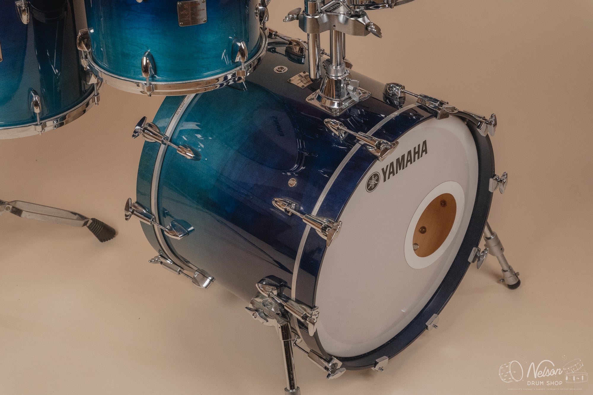 Used Yamaha Maple Custom Absolute Kit in Sea Blue Fade - 16x20, 8x10, 9x12, 12x14