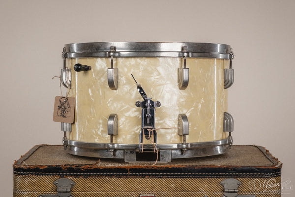 Feb 1946 Leedy 'Broadway' in White Marine Pearl - 8x14