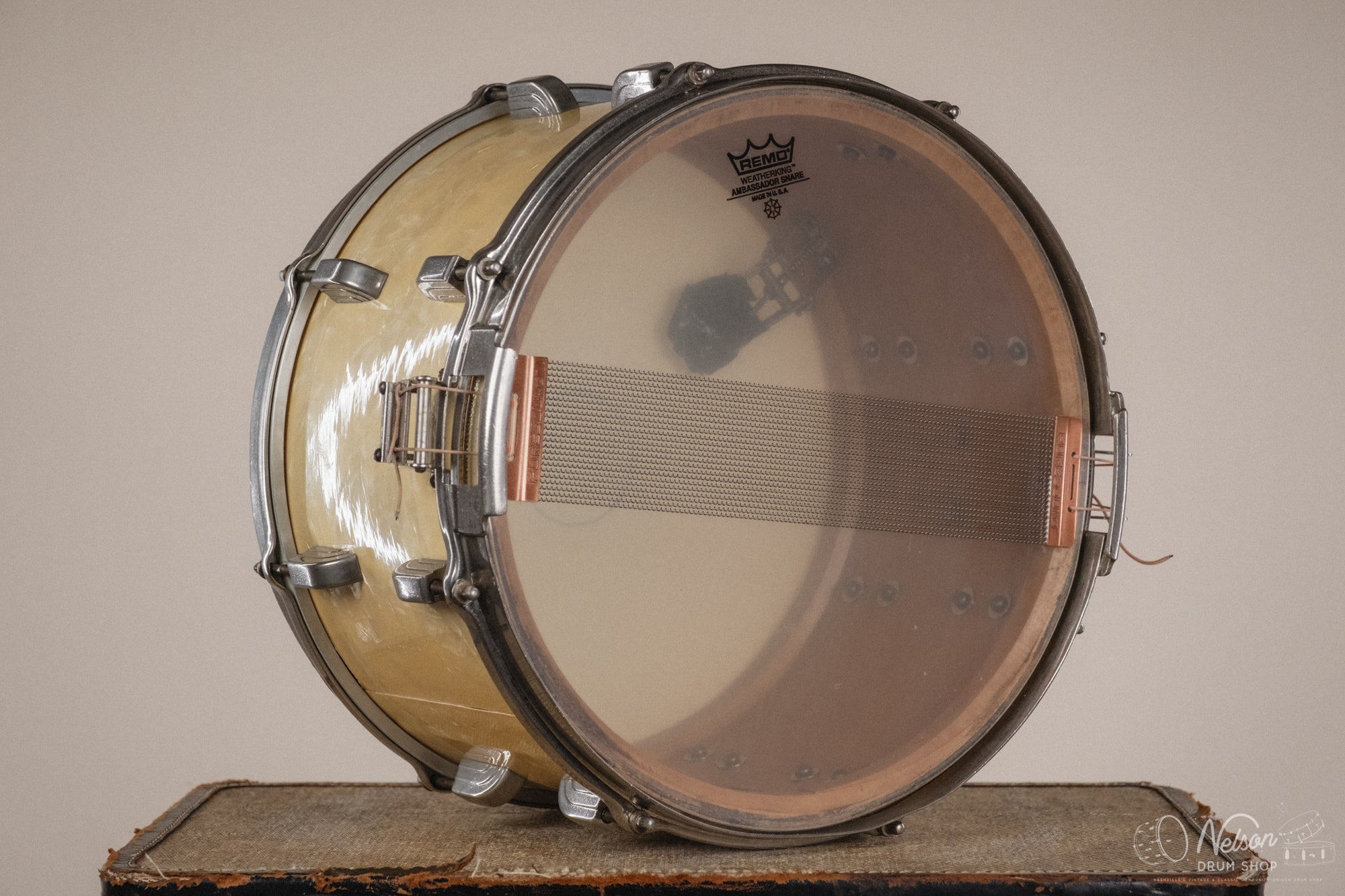 Feb 1946 Leedy 'Broadway' in White Marine Pearl - 8x14