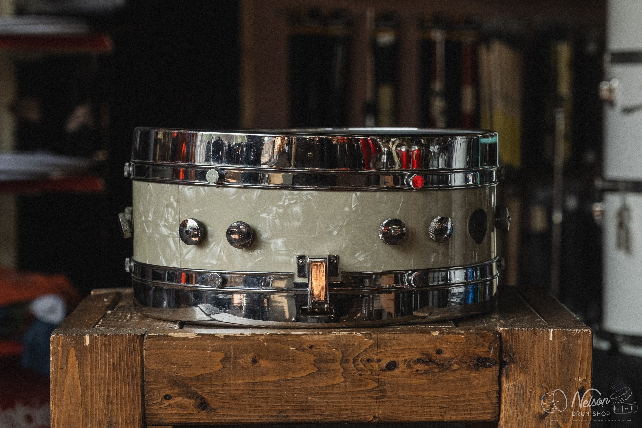 Nov 1950 Leedy & Ludwig LM395 'Knob Tension' in White Marine Pearl