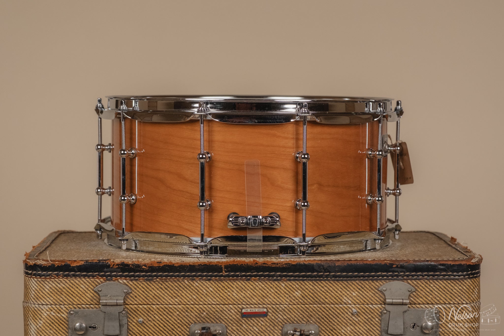 Ludwig 'Universal Wood' Cherry - 6.5x14 – Nelson Drum Shop