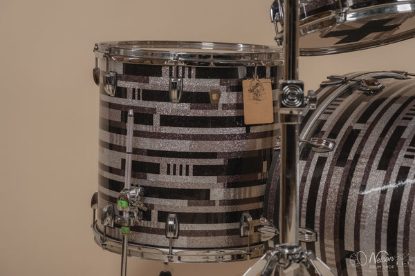 Used Ludwig Classic Maple MOD Outfit in Digital Sparkle - 18x22, 16x16, 9x12, 8x10