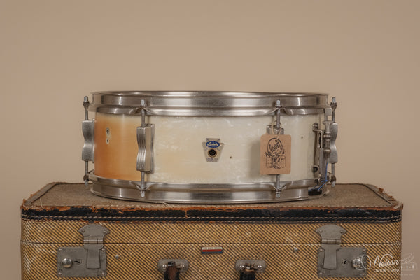 1959-60 Ludwig Transition Badge LM491 'Pioneer' in Faded White Marine Pearl - 5.5x14