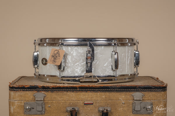 1960s Slingerland 'Deluxe Student' in White Marine Pearl - 5.5x14